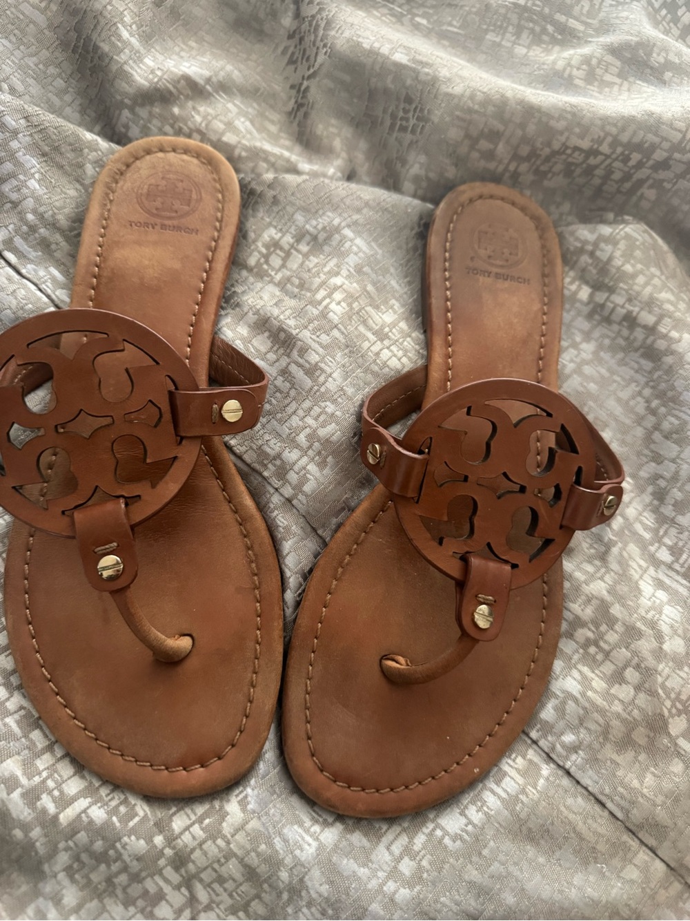 Tory Burch Miller Tan Brown Leather Logo Thong Sandals